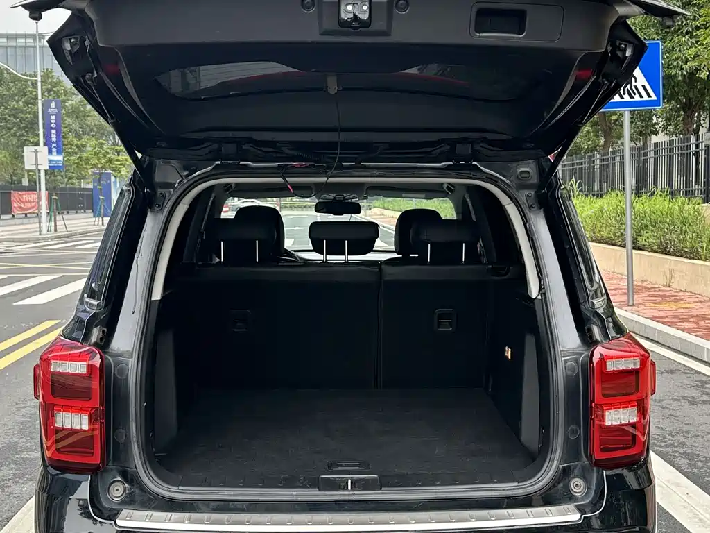 GAC Trumpchi GS7 320 T 2 WD Luxury Connected
