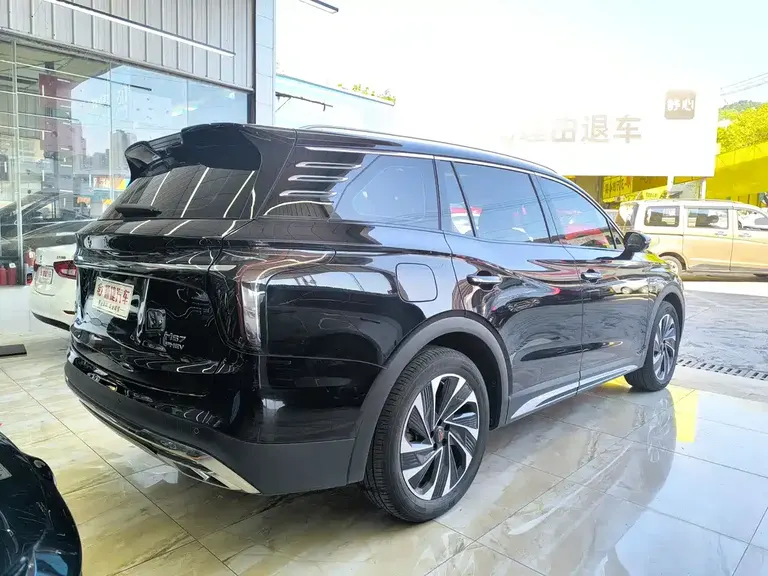 Hongqi HS7 PHEV 2.0 T PHEV 4 WD Flagship Smooth 6-seat