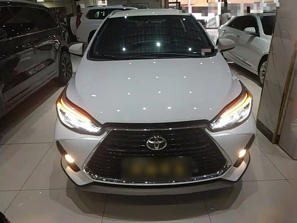 YARiS L Zhixuan Zhixuan X 1.5 L CVT Luxury PLUS
