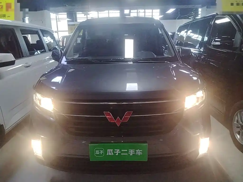Wuling Journey 1.5 T Manual Luxury