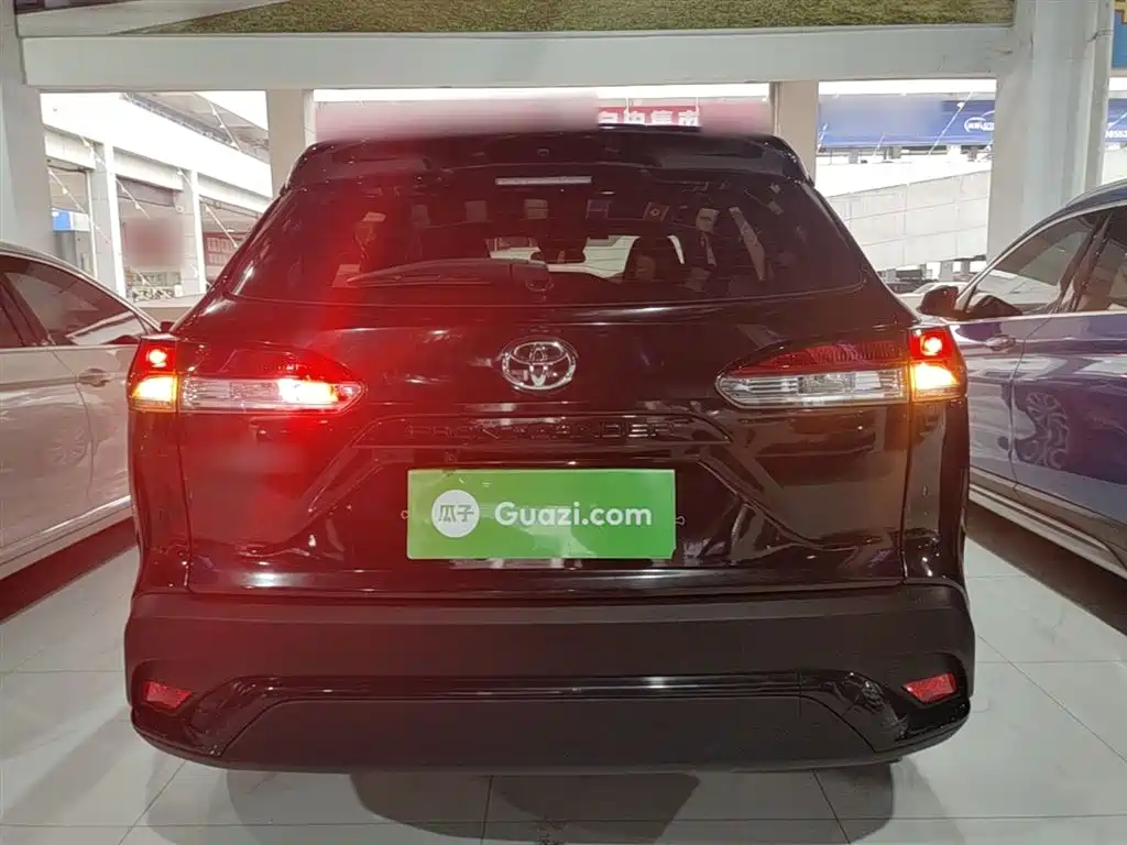 Frontlander 2.0 L CVT Leading