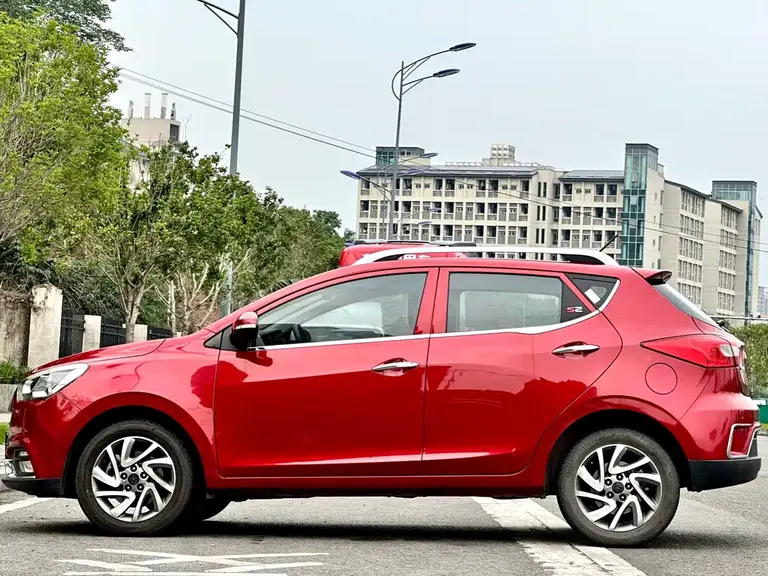 JAC Refine S2 1.5 L Manual Luxury