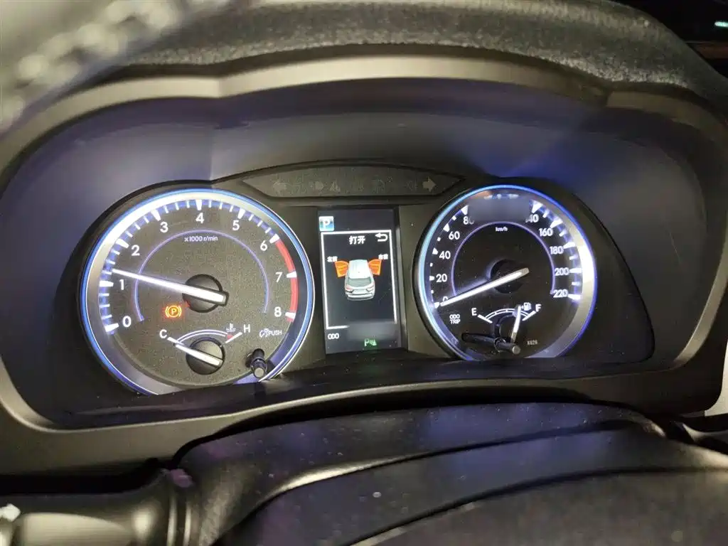 Highlander 2.0 T 4 WD Distinguished 7-seat CN-V