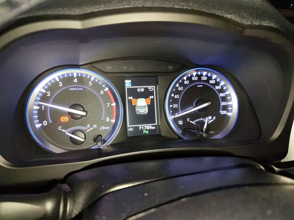 Highlander 2.0 T 4 WD Distinguished 7-seat CN-V