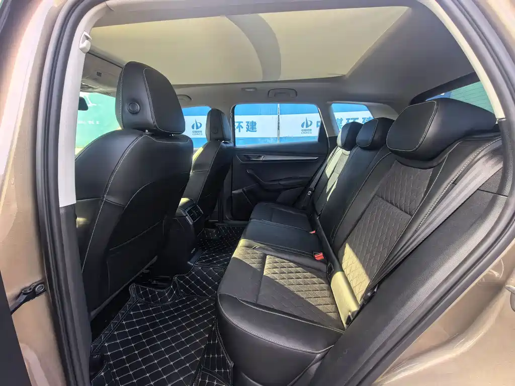 Karoq TSI280 Smart Travel Enjoyment CN-VI