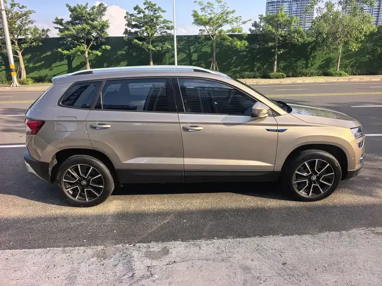 Skoda Karoq TSI280 Smart Travel Enjoyment CN-VI