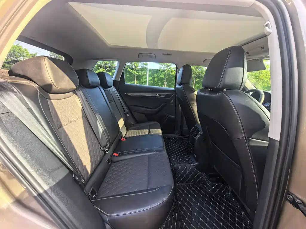 Karoq TSI280 Smart Travel Enjoyment CN-VI