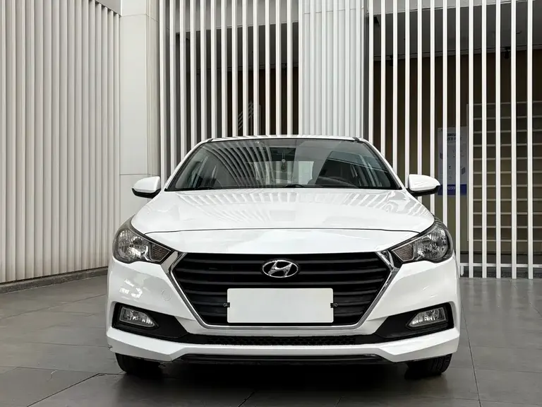 Hyundai Verna 1.4 L Manual Cool GLS