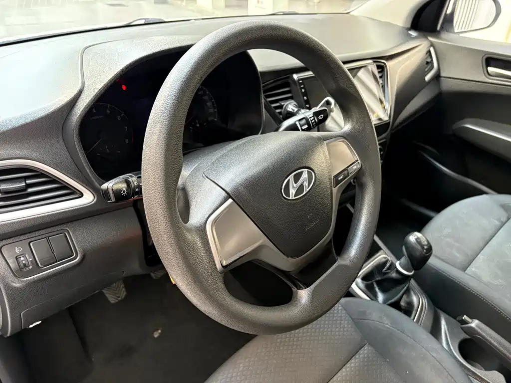 Verna 1.4 L Manual Cool GLS