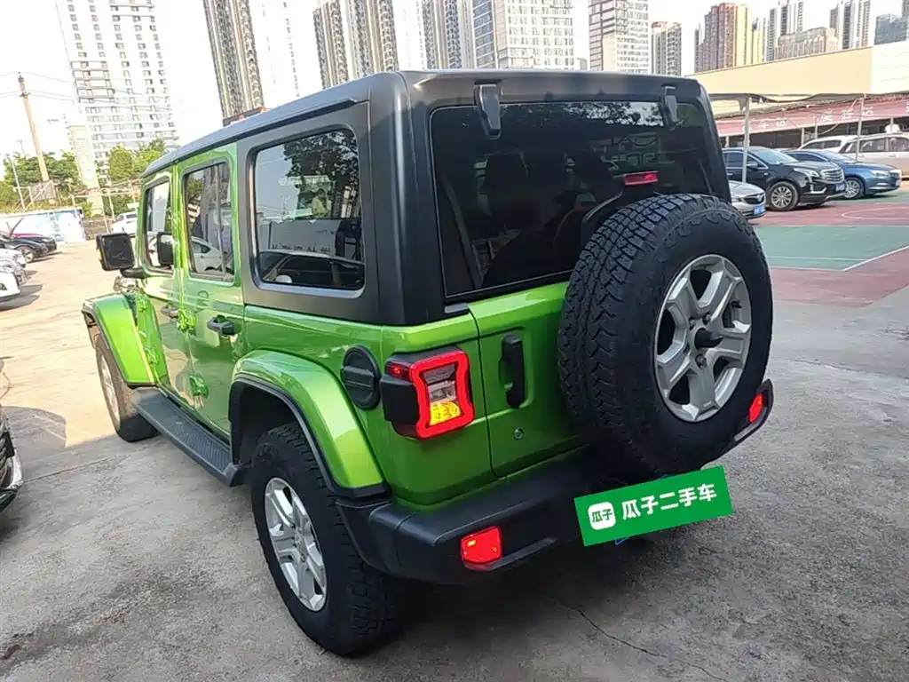 Wrangler 2.0 T Sahara 4-door CN-VI