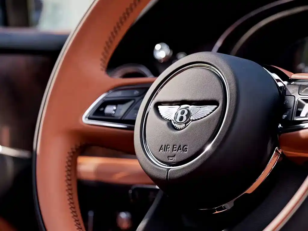 Bentayga 4.0 T V8 LWB Range