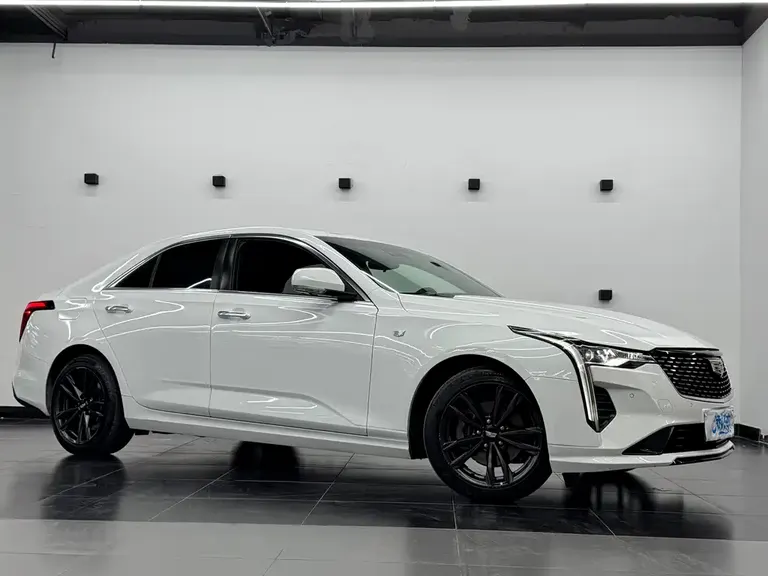 Cadillac CT4 28 T Luxury