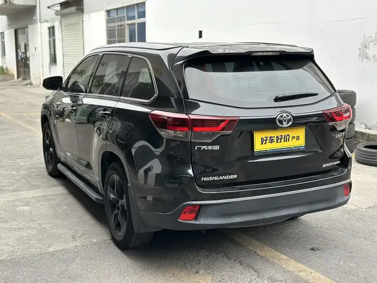 Toyota Highlander 2.0 T 4 WD Knight 7-seat