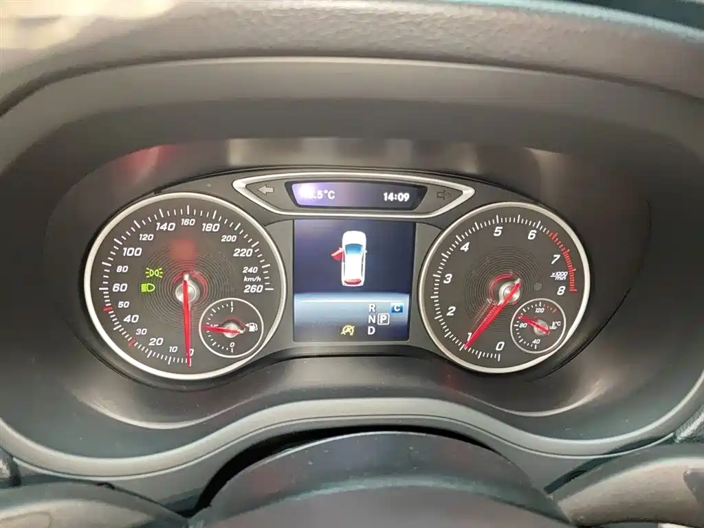 Mercedes-Benz B-Class B 200 Fashion