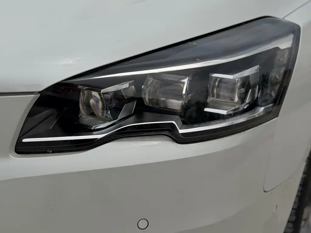 Peugeot 508 标致508 2015款 1.8 THP 自动致尊版