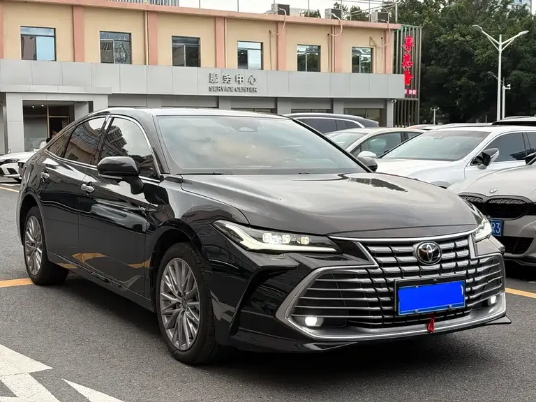 Toyota Avalon 亚洲龙 2026款 双擎 2.0 L 豪华版