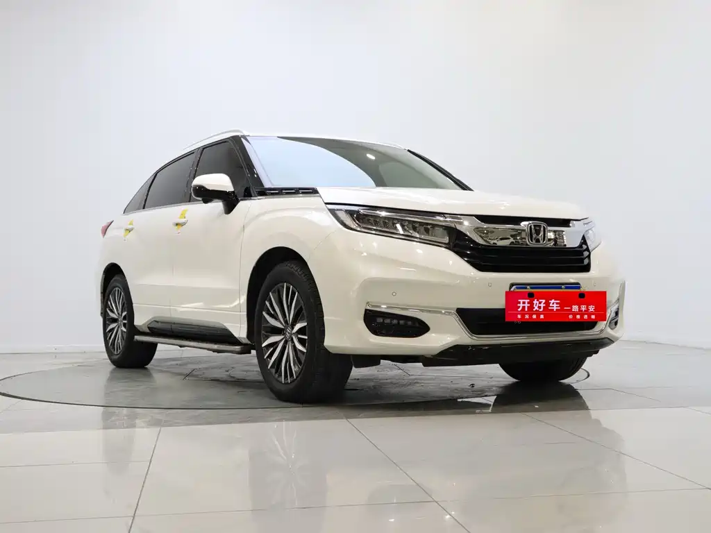 Avancier 370 TURBO 4 WD Premium