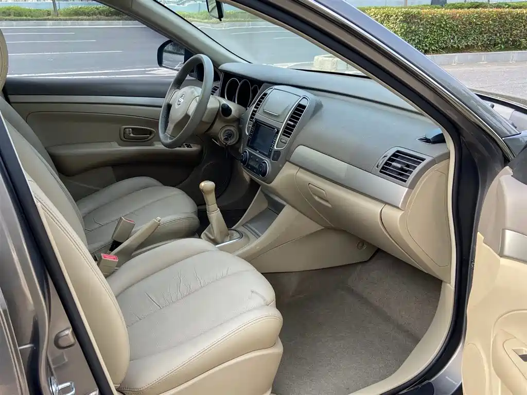 Sylphy 轩逸 2012款 经典 1.6 XL 手动豪华版