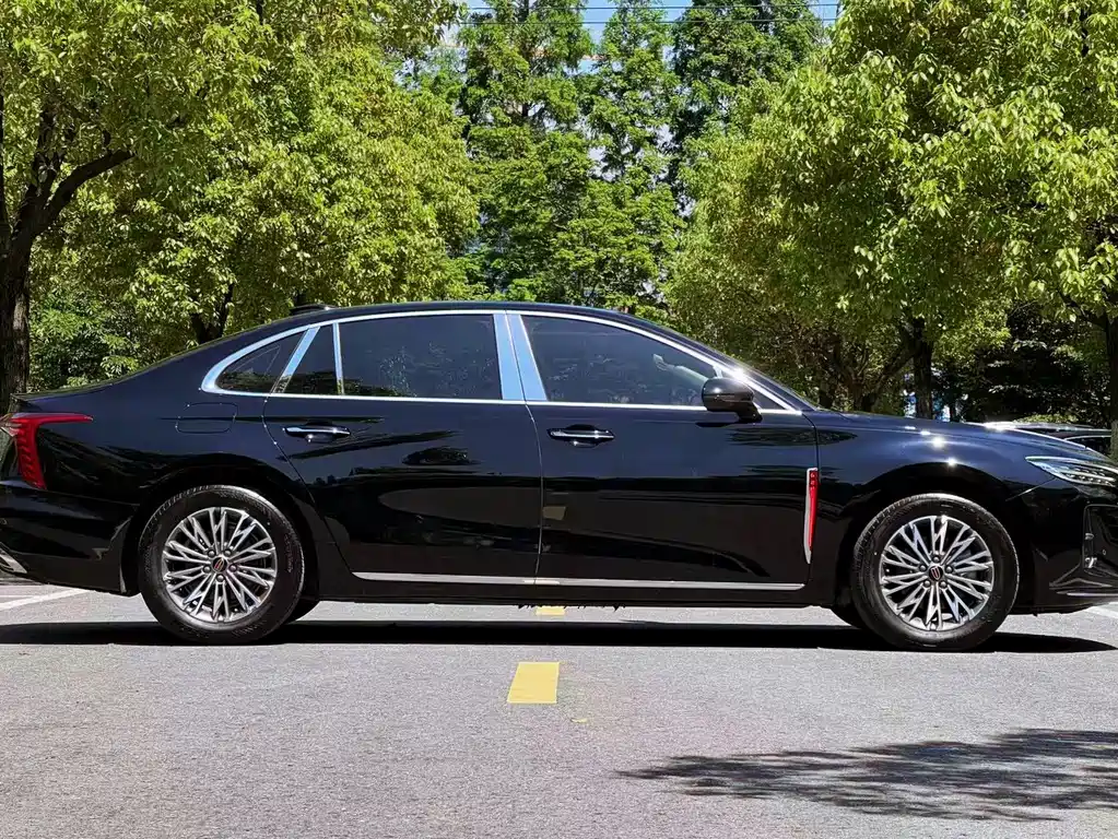 Hongqi H5 红旗H5 2024款 1.5 T HEV智联旗韵版