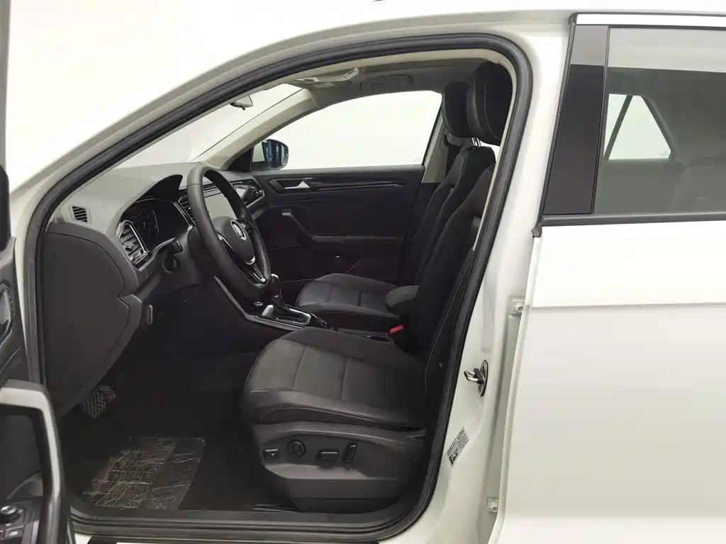 T-ROC 280 TSI DSG 2 WD Comfort CN-VI