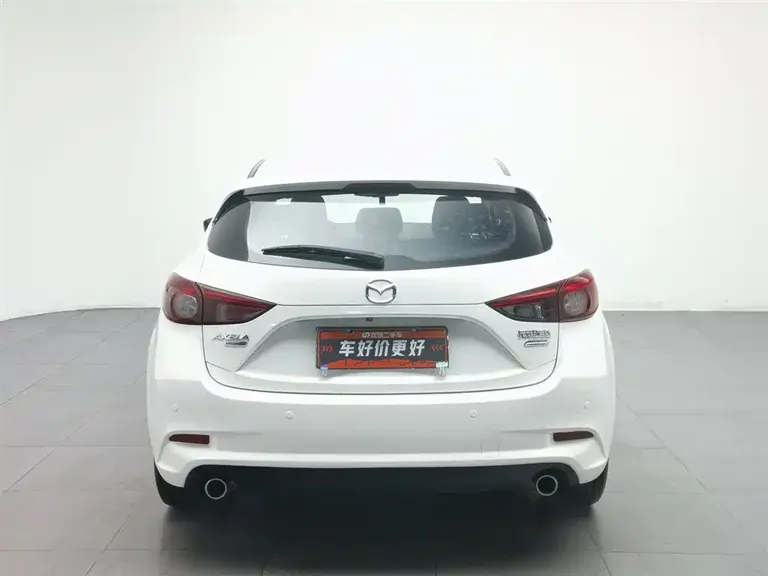 Mazda 3 Axela Hatchback 2.0 L Auto Sport CN-V