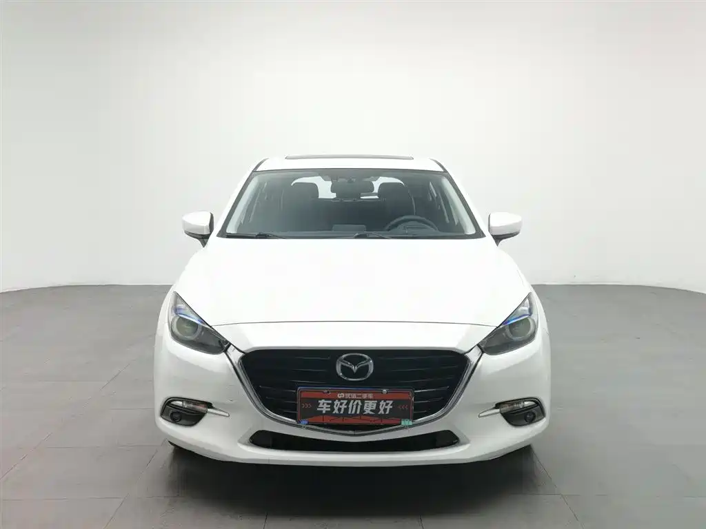 Mazda 3 Axela Hatchback 2.0 L Auto Sport CN-V