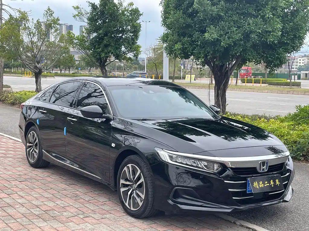 Accord Sharp· Hybrid 2.0 L Sharp Cool