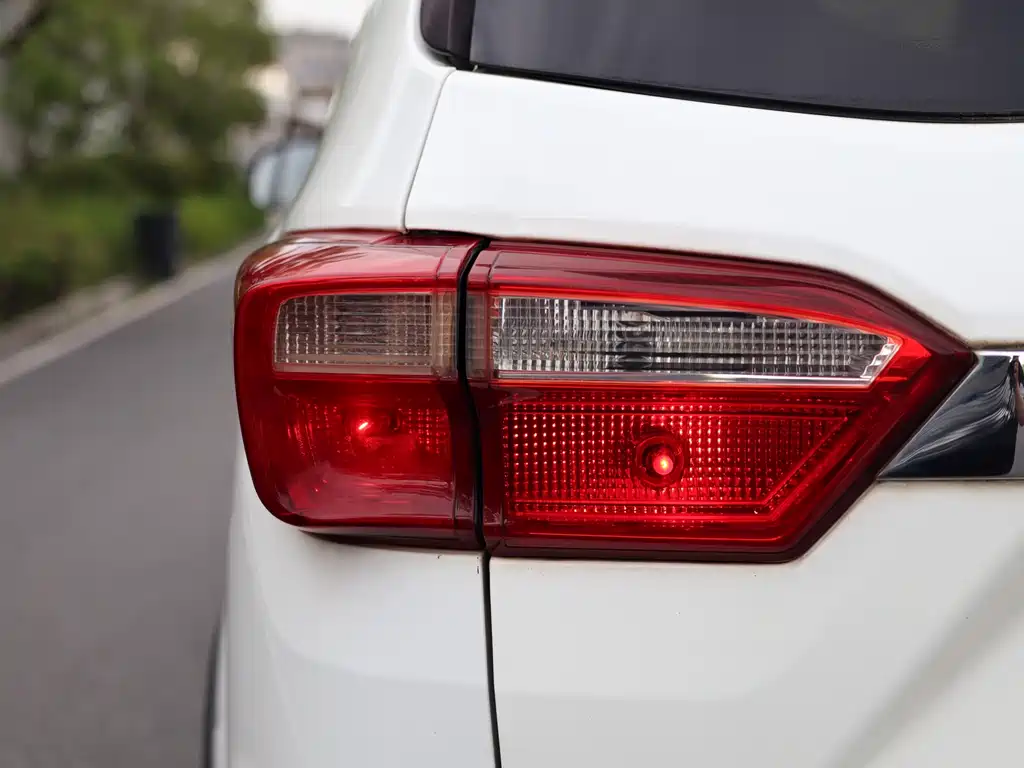 BAIC Huansu S3 S3 L 1.5 L Manual Distinguished