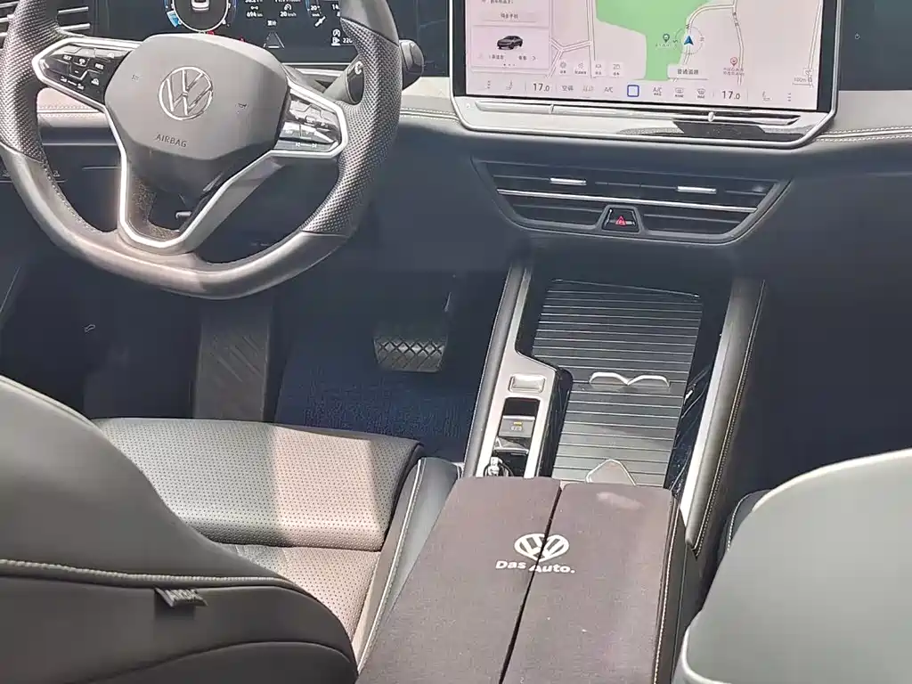 Magotan 380 TSI DSG Distinguished Damai Package
