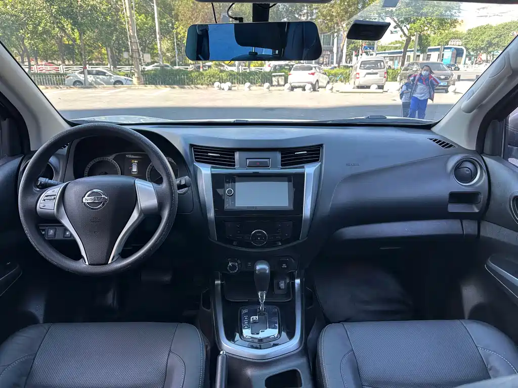 Terra 2.5 L Auto 4 WD Luxury