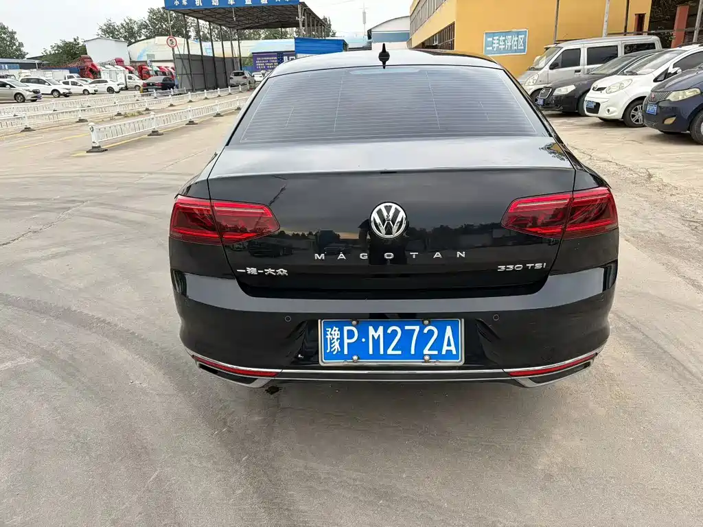 Magotan 330 TSI DSG Leading