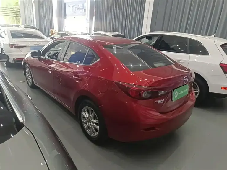 Mazda 3 Axela Sedan 1.5 L Auto Luxury