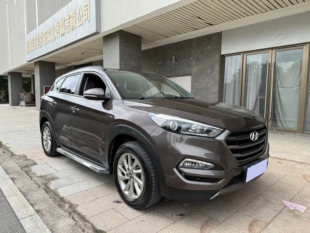 Tucson 1.6 T DCT 2 WD Intelligent