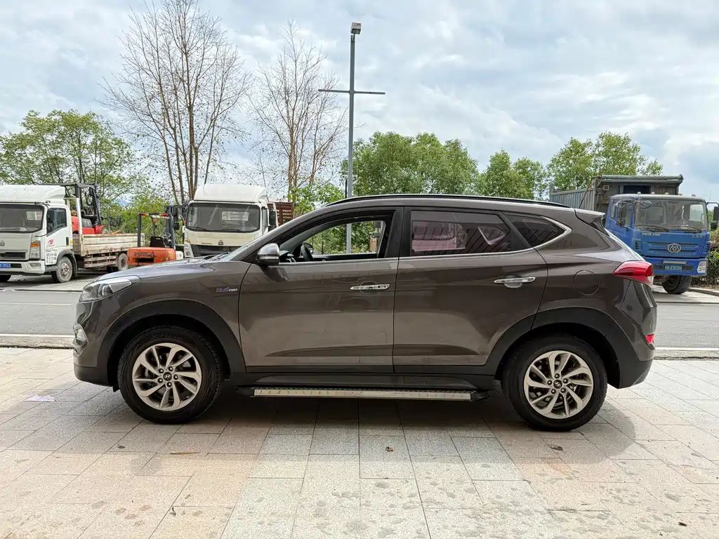 Tucson 1.6 T DCT 2 WD Intelligent