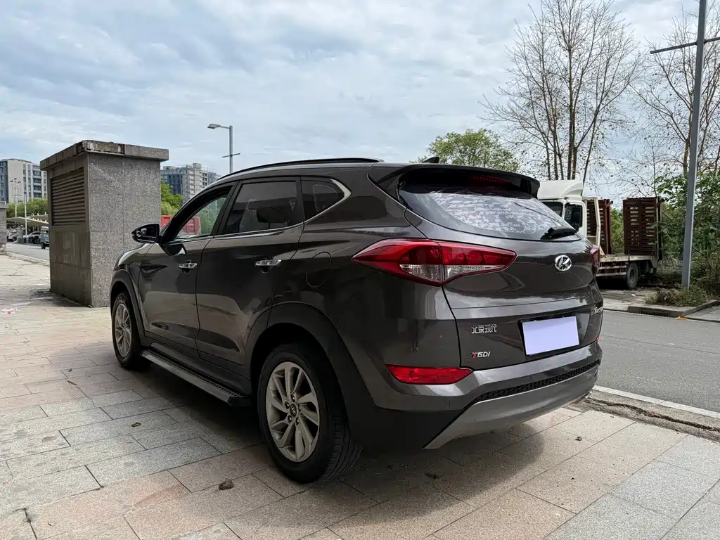 Tucson 1.6 T DCT 2 WD Intelligent