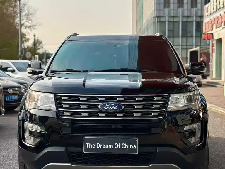 Ford Explorer (Import) 2.3 T Style
