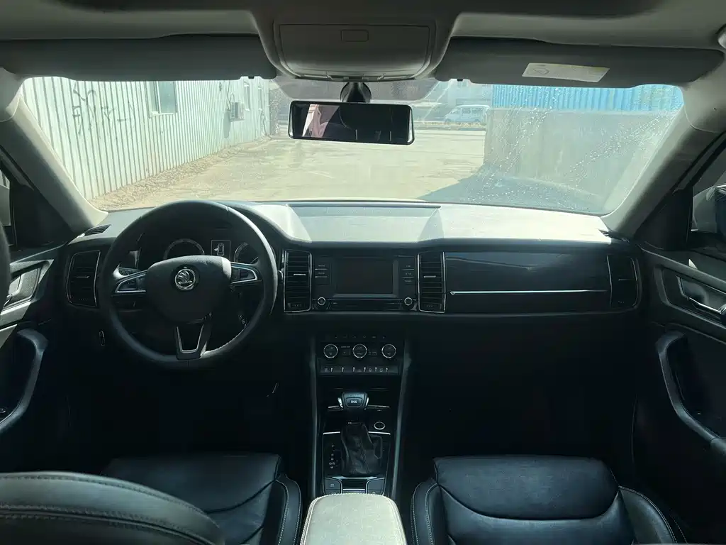 Kodiaq TSI330 7-seat 2 WD Luxury