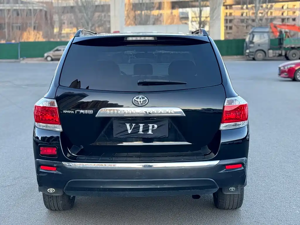 Highlander 2.7 L 2 WD 7-seat Luxury
