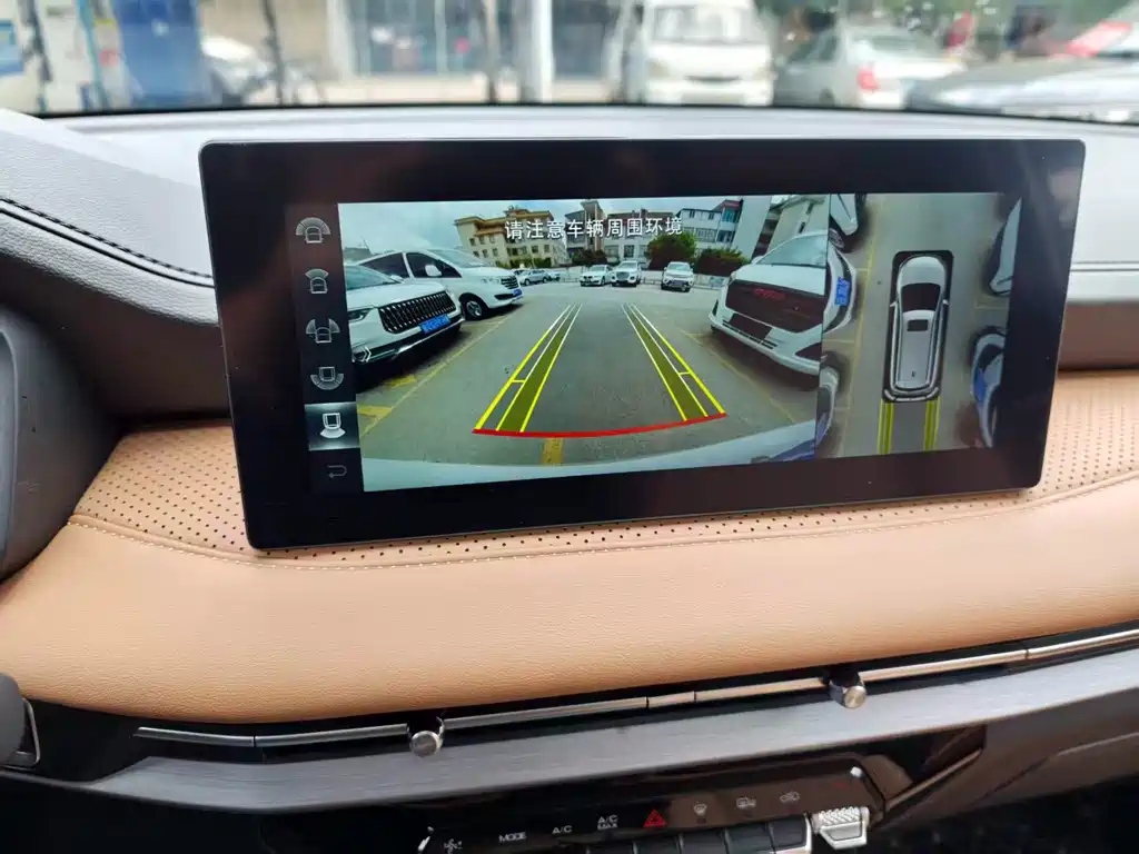 Wuling Jiachen 1.5 T CVT Premium Flagship