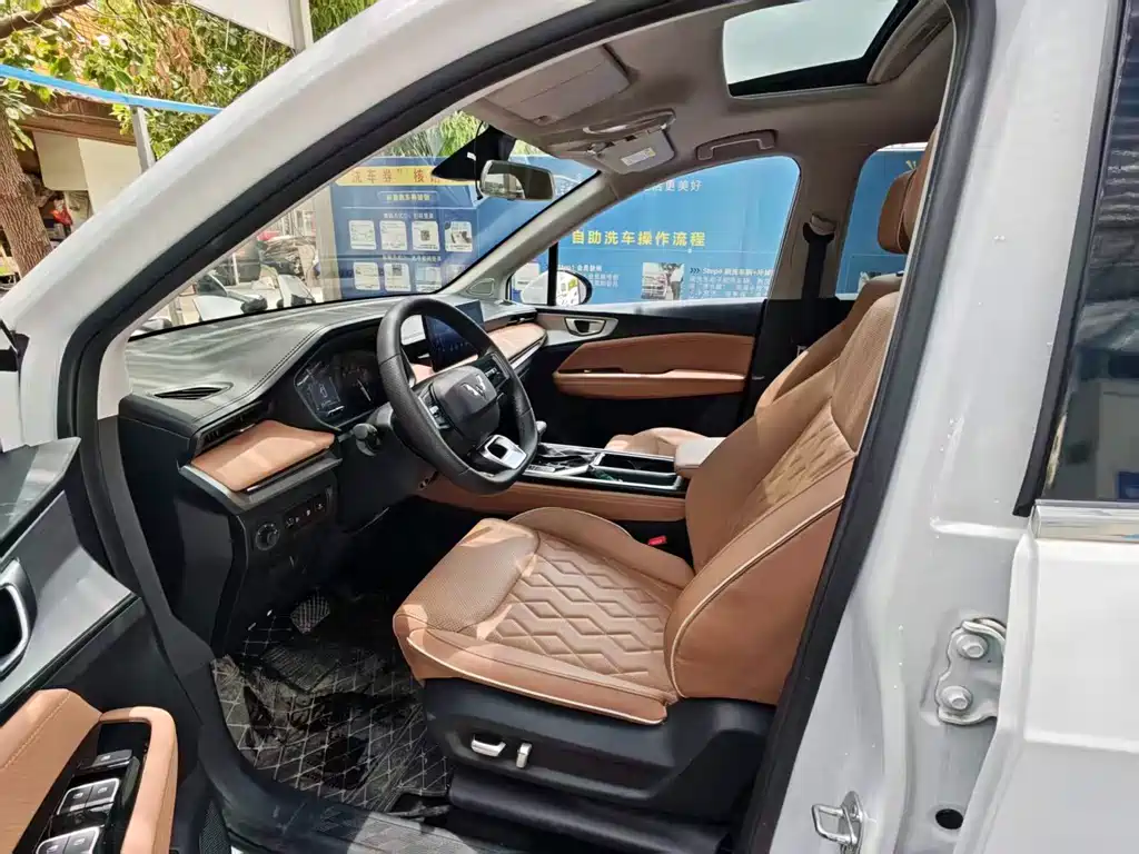 Wuling Jiachen 1.5 T CVT Premium Flagship