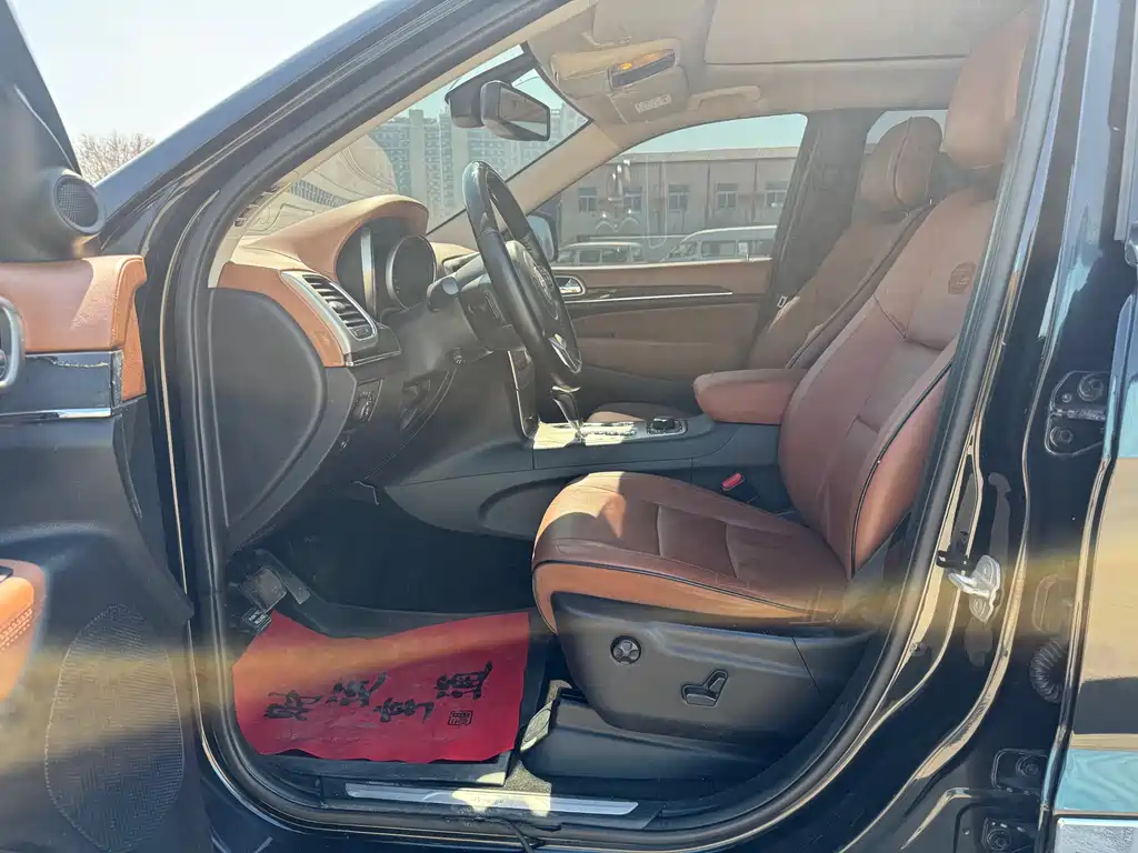 Grand Cherokee (Import) 3.6 L Luxury Navigation