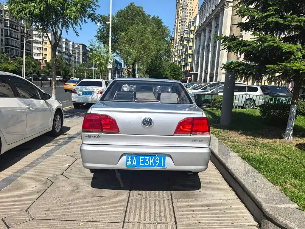 Jetta 1.6 L Commemorative