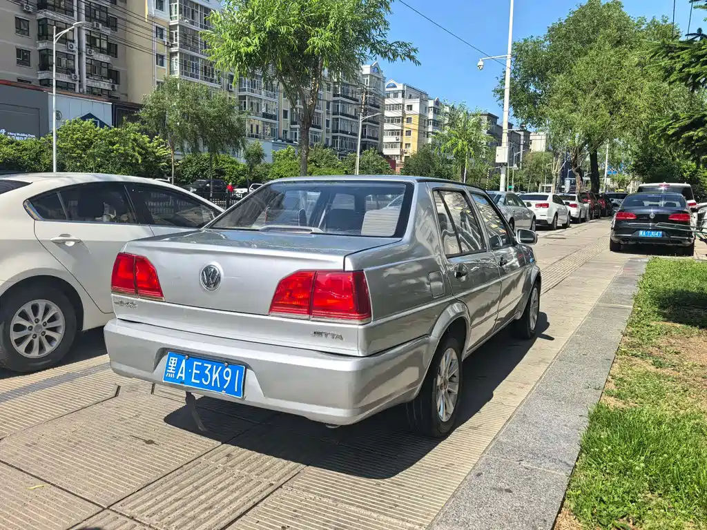 Jetta 1.6 L Commemorative