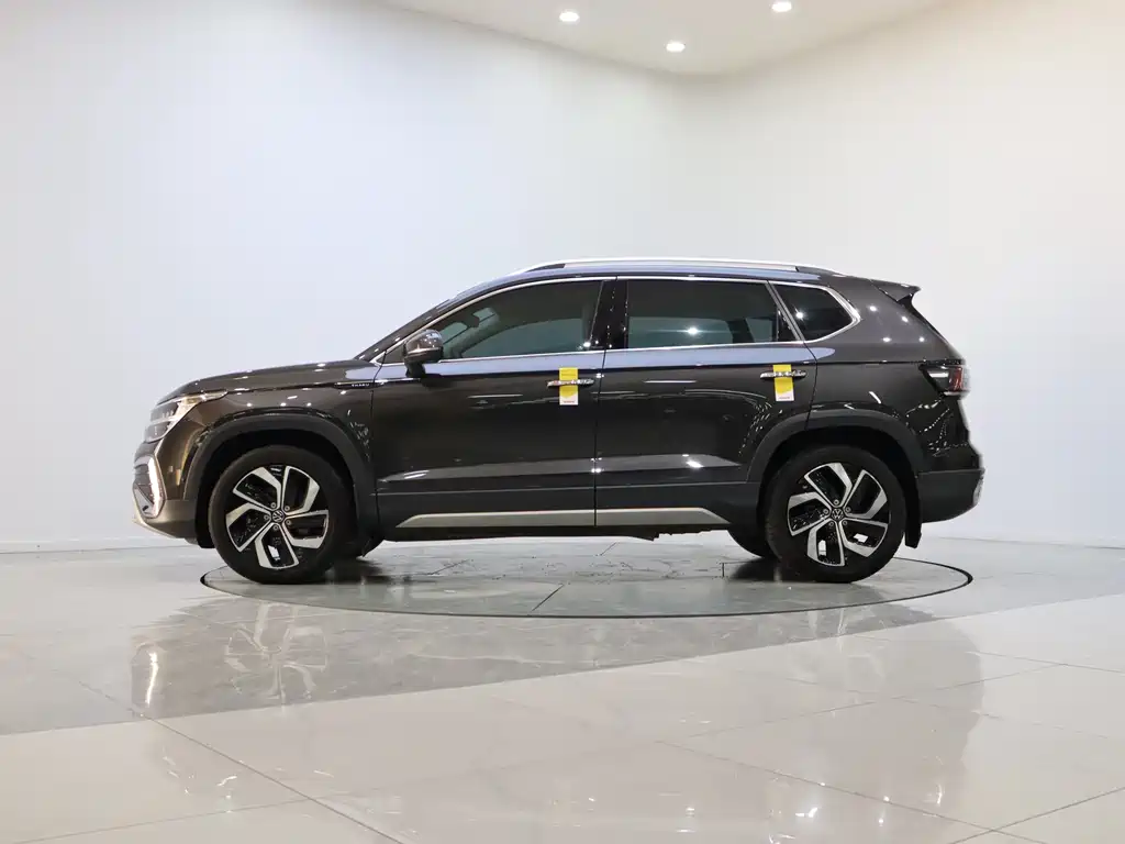 Tharu 300 TSI 2 WD Moon Supreme