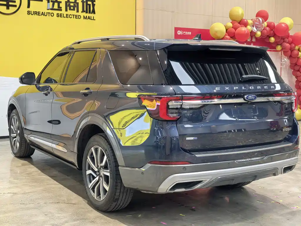 Explorer EcoBoost 285 4 WD Titanium 7-seat