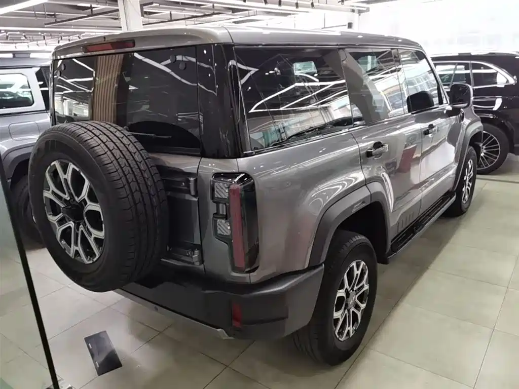 BAIC BJ40 2.0 T New City Hunter Pioneer