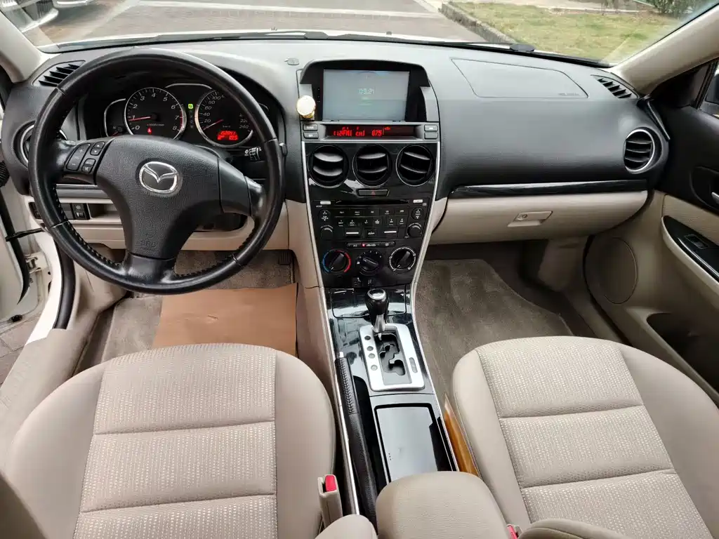 Mazda 6 2.0 L Auto Super Luxury
