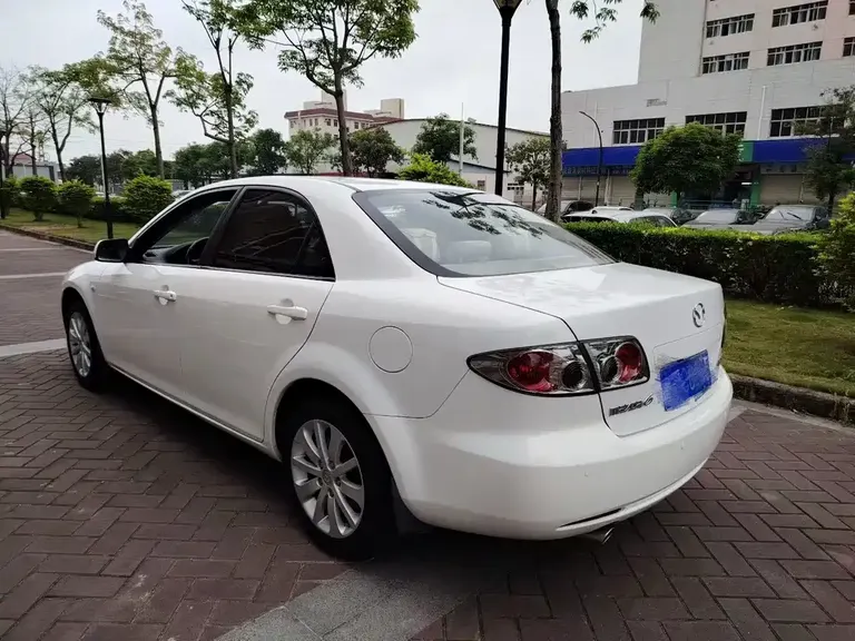 Mazda 6 2.0 L Auto Super Luxury