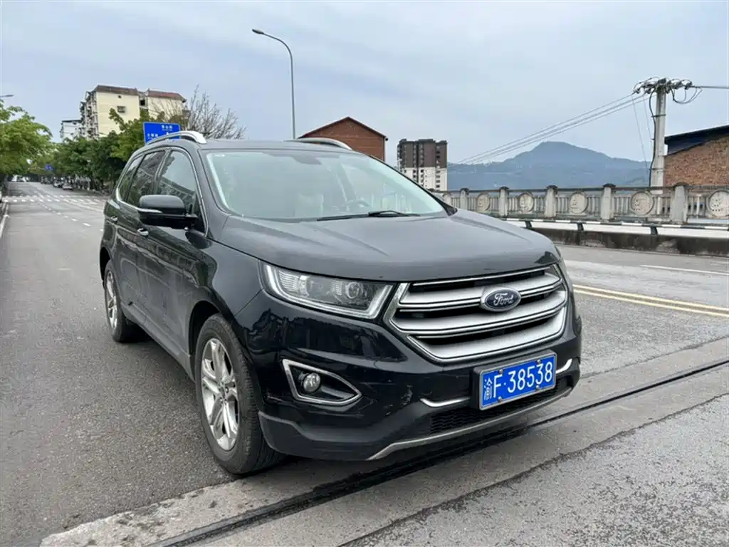 Edge EcoBoost 245 2 WD Grand Sharp 7-seat CN-V