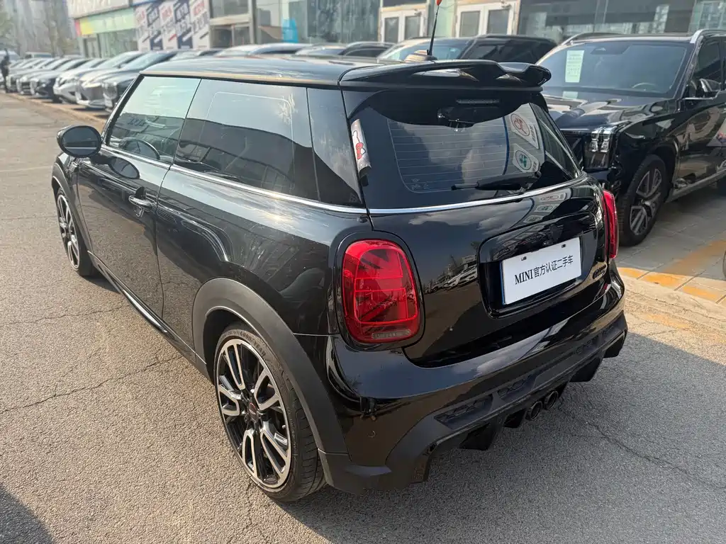 MINI 2.0 T COOPER S Racer